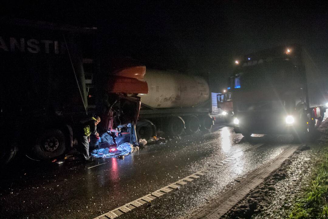 Avarija vakariniame aplinkelyje