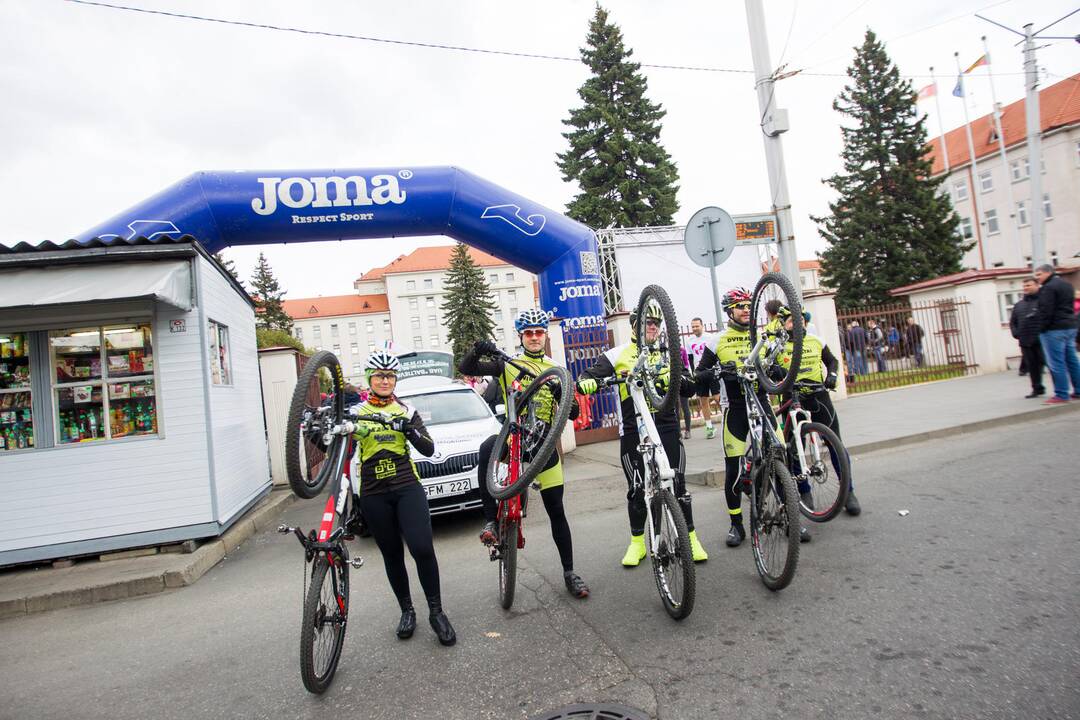 Bėgimas prieš krūties vėžį „Pink RUN“