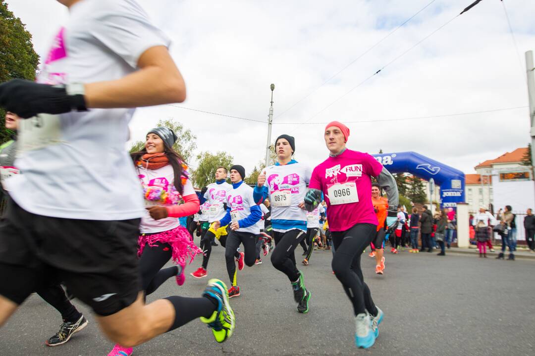 Bėgimas prieš krūties vėžį „Pink RUN“