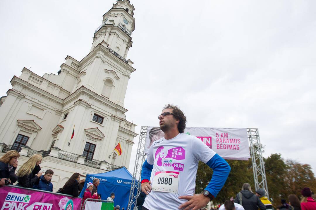 Bėgimas prieš krūties vėžį „Pink RUN“