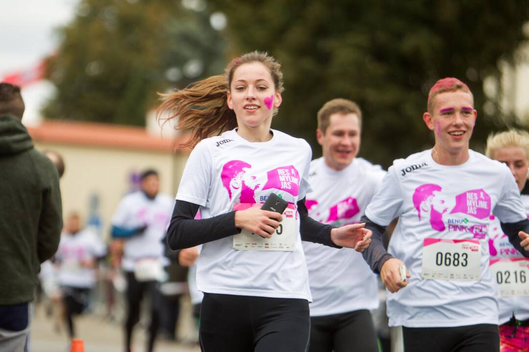 Bėgimas prieš krūties vėžį „Pink RUN“