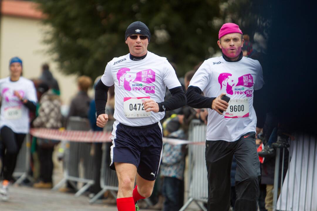 Bėgimas prieš krūties vėžį „Pink RUN“