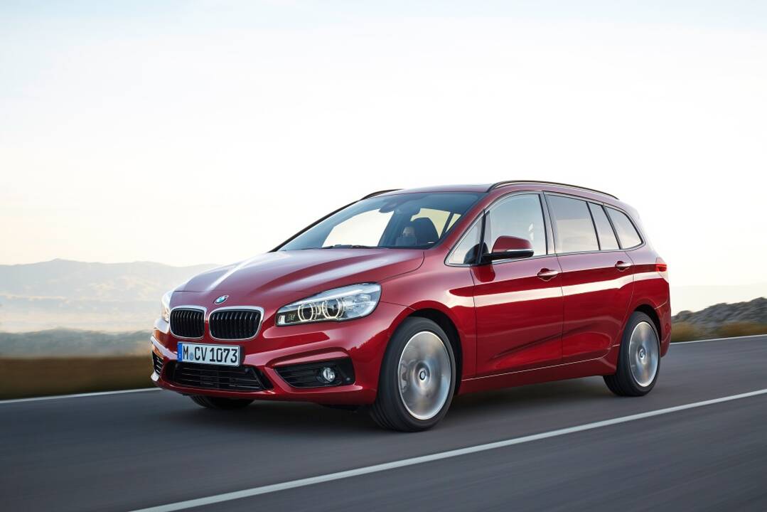 BMW modeliai Ženevoje