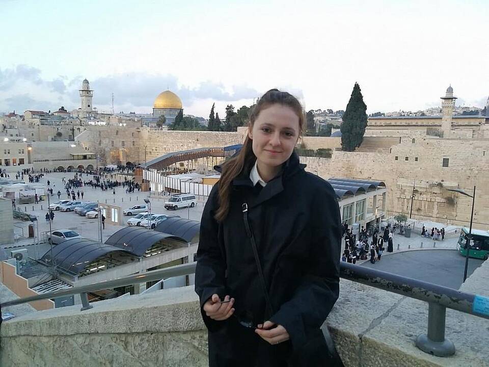 Ieva Zasimauskaitė (dešinėje)
