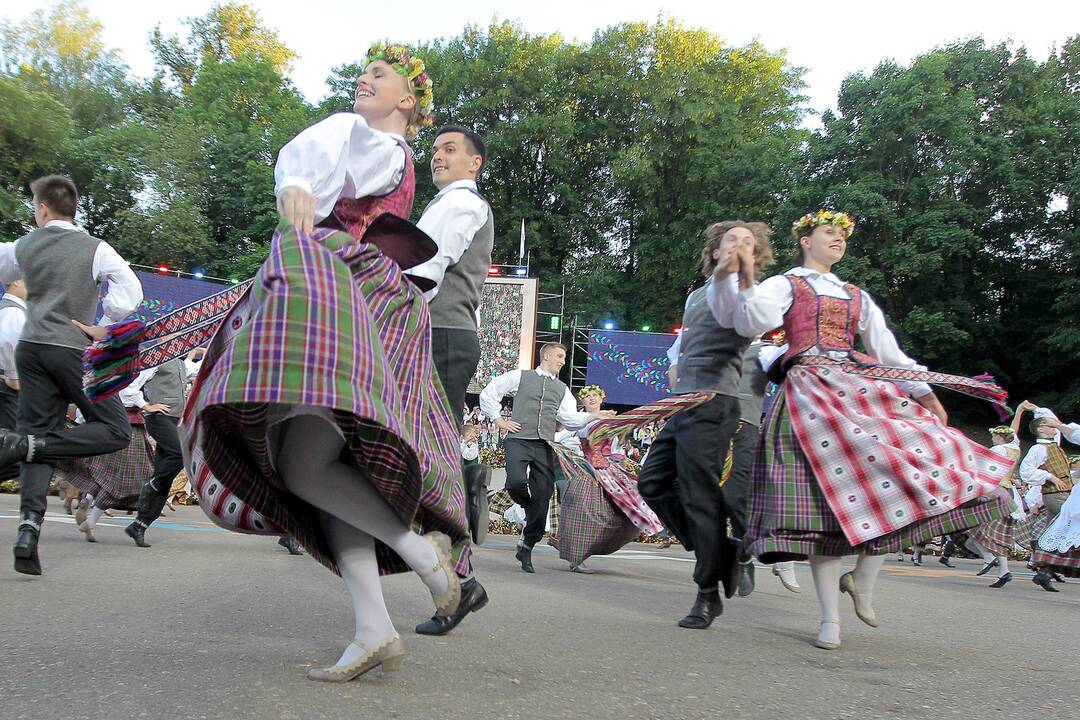 Kauno dainų ir šokių šventė