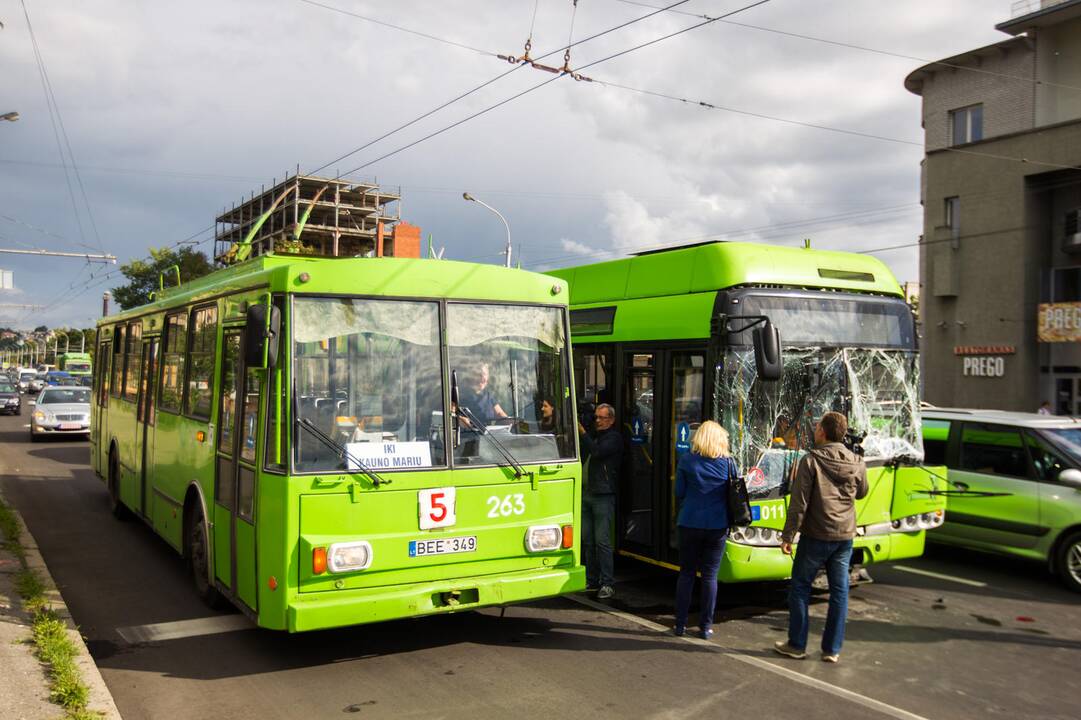 Avarija Varnių gatvėje