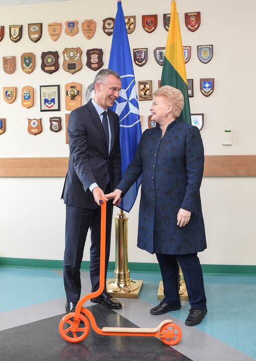 Stebėti pratybų „Geležinis vilkas“ atvyko NATO vadovas