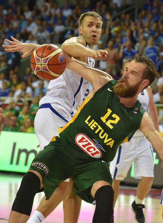 Europos krepšinio čempionatas: Lietuva-Estija 64:62