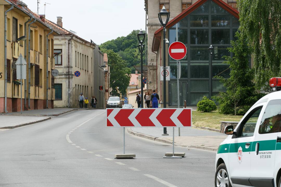 Eismo tvarka apie Rotušės aikštę