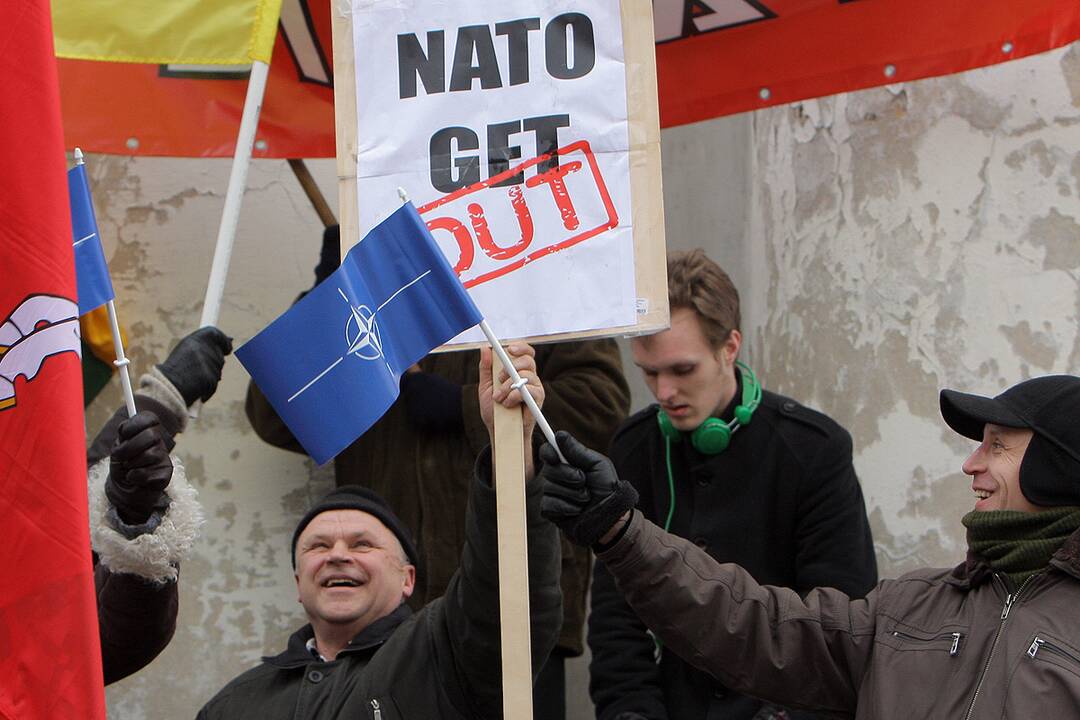 Mitingas prieš NATO
