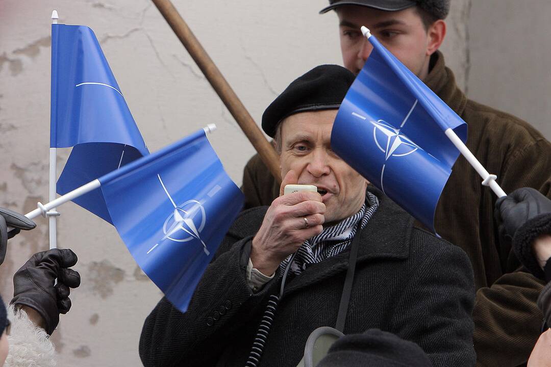 Mitingas prieš NATO