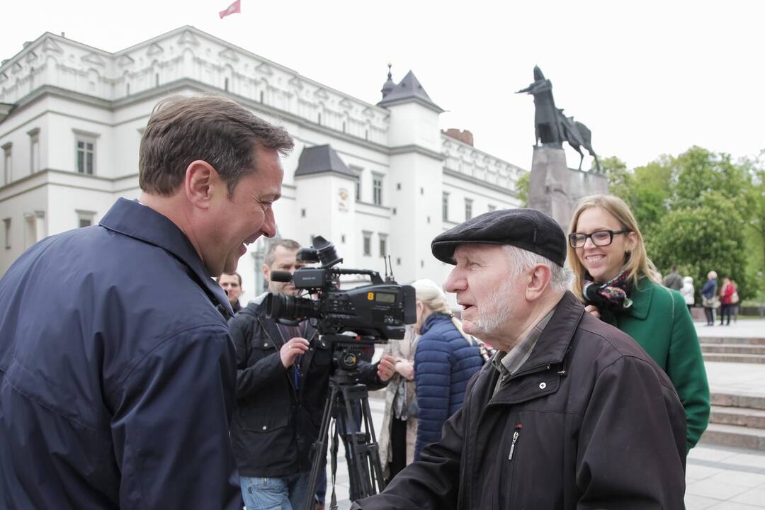 Katedros aikštėje atidaryta Z. Kazėno fotografijų paroda