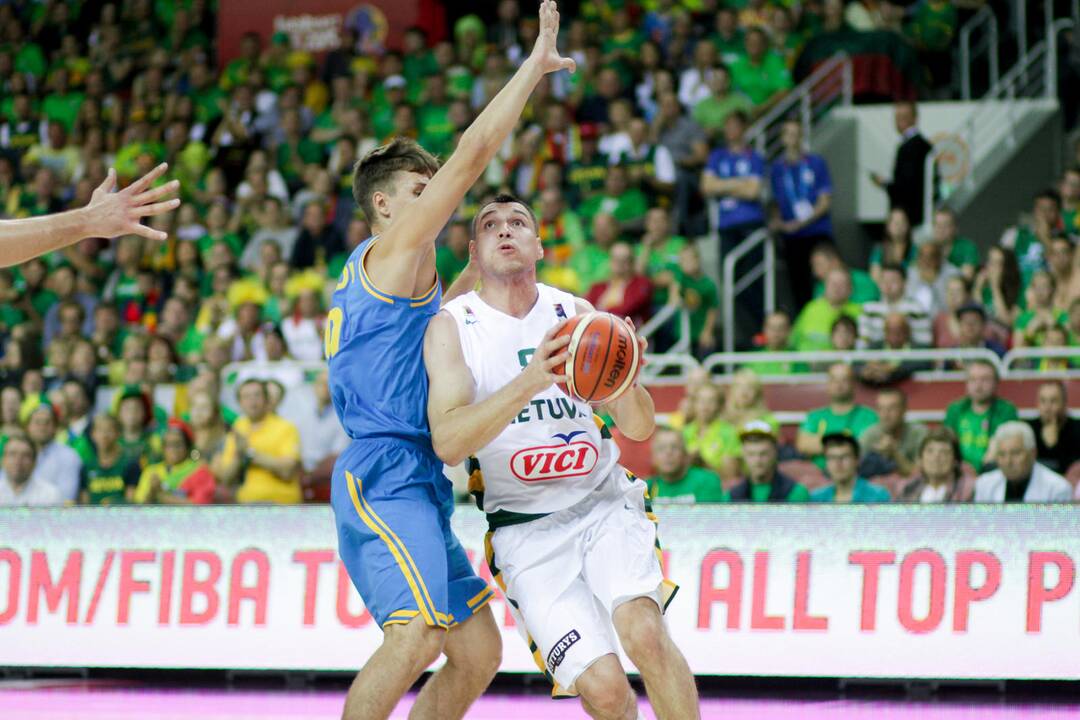 Europos krepšinio čempionatas: Lietuva - Ukraina 69:68