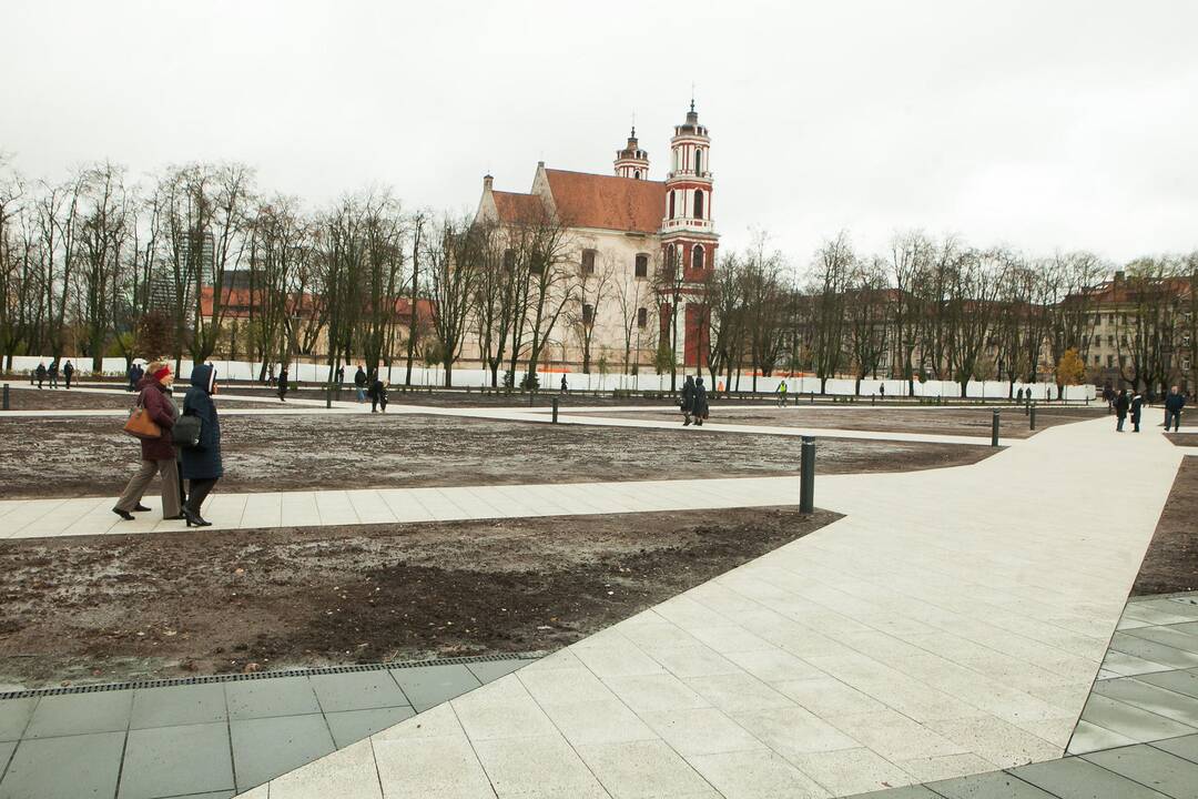 Atidaryta Lukiškių aikštė