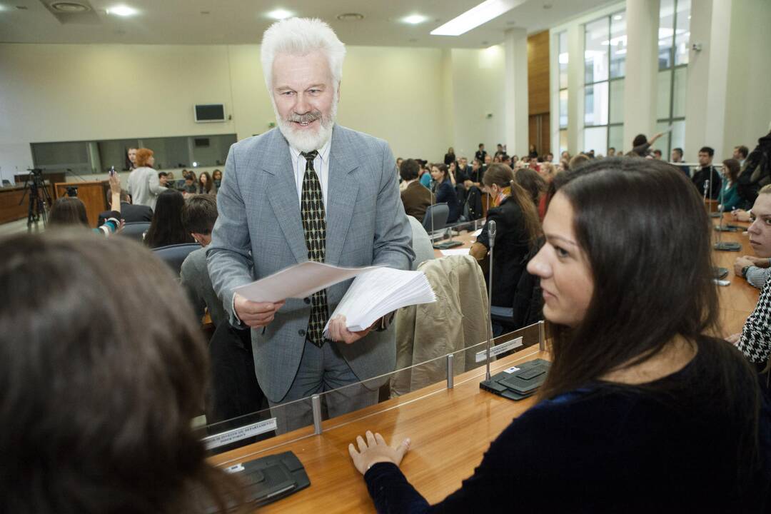 Konstitucijos egzaminas Vilniaus savivaldybėje