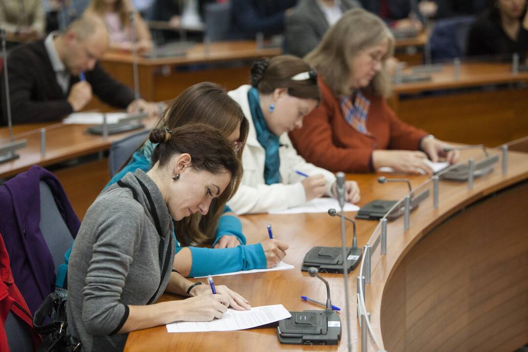 Konstitucijos egzaminas Vilniaus savivaldybėje