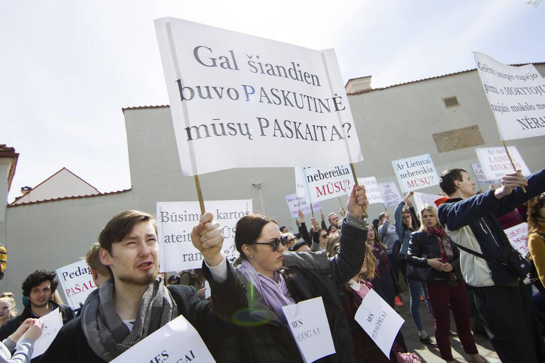 Edukologijos universiteto studentai surengė piketą