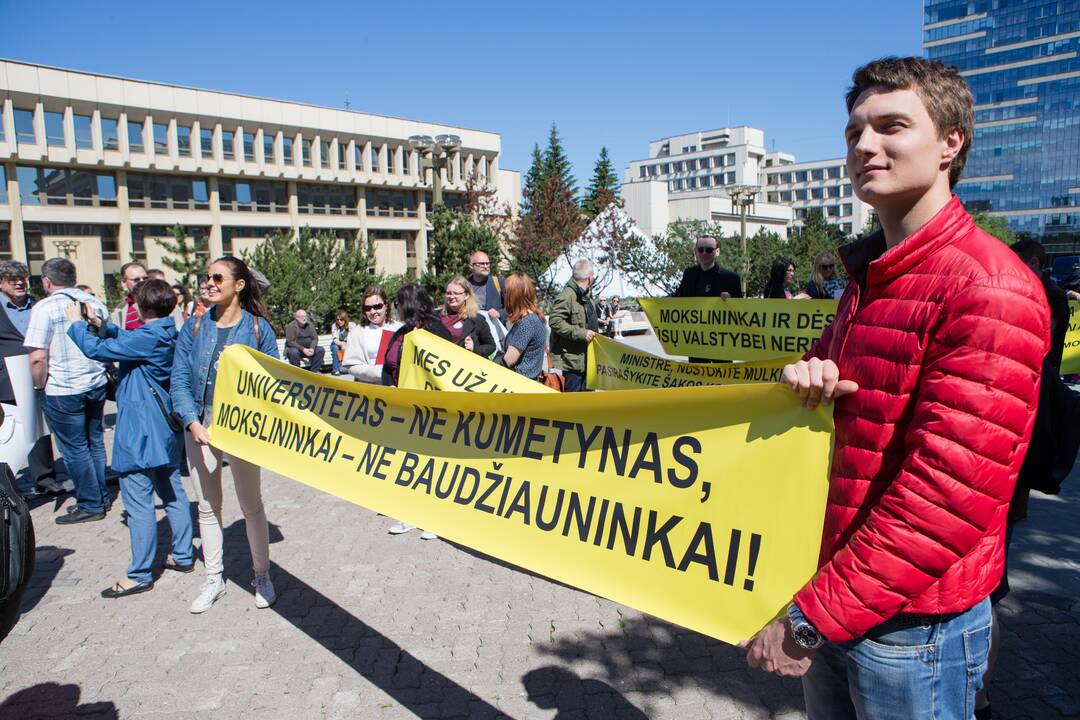 Mitingas dėl universitetų reformos