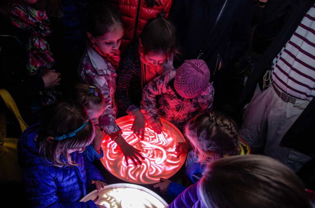 Šviesos festivalis Bernardinų sode