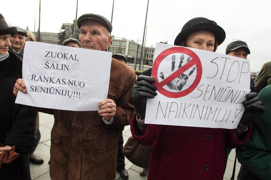 Protestas prieš mero A. Zuoko planus naikinti seniūnijas