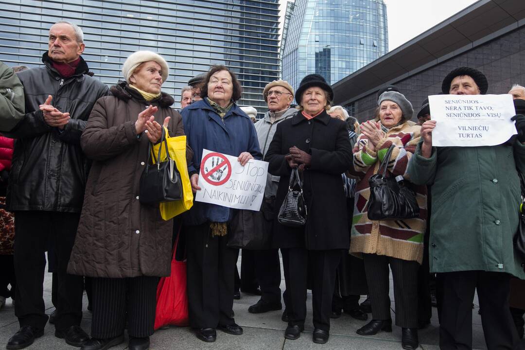 Protestas prieš mero A. Zuoko planus naikinti seniūnijas