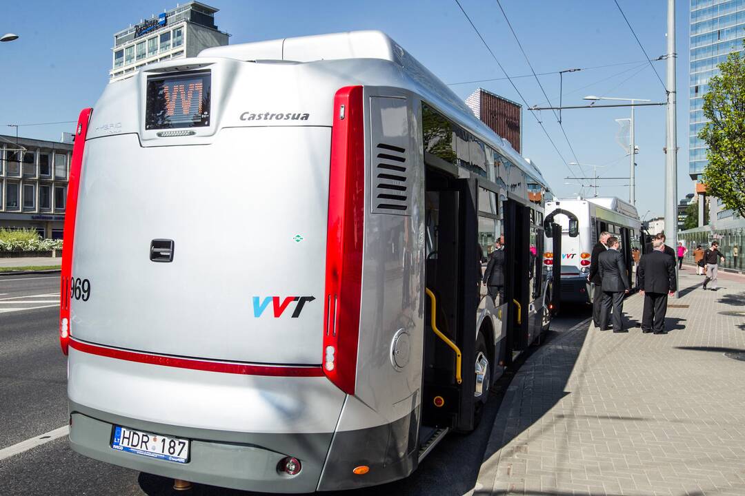 Vilniaus gatvėse – nauji autobusai