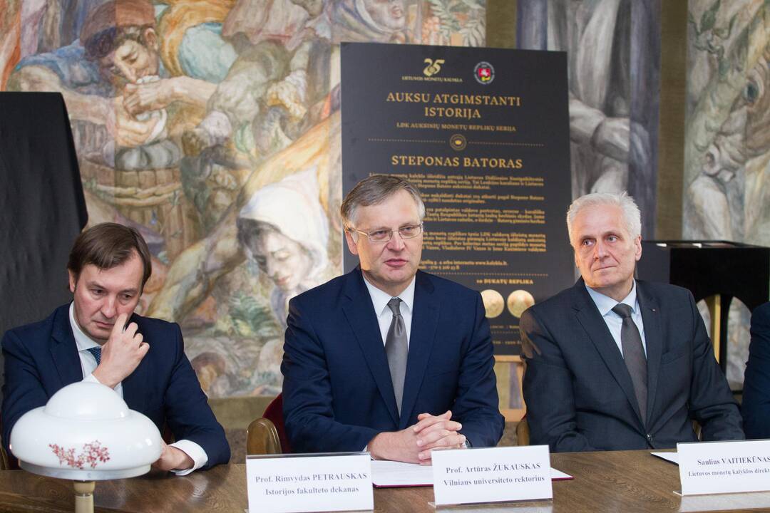 Nukaldintos S. Batoro laikų dukatų replikos