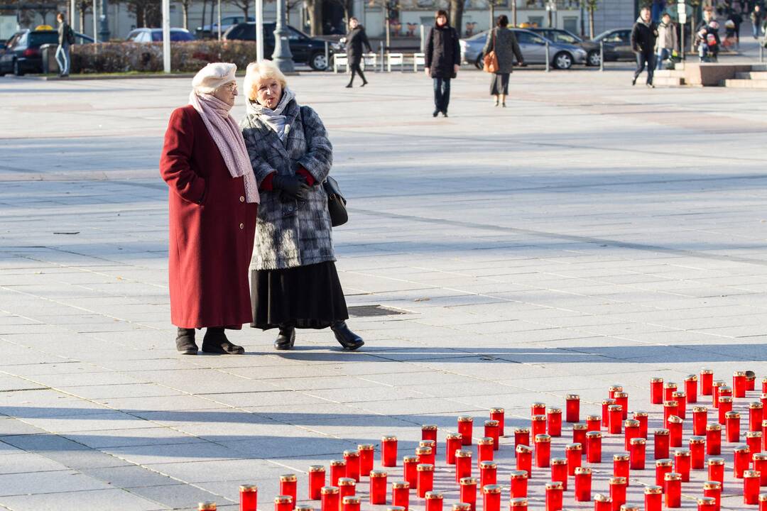 Katedros aikštėje liepsnojo žvakutės už donorus