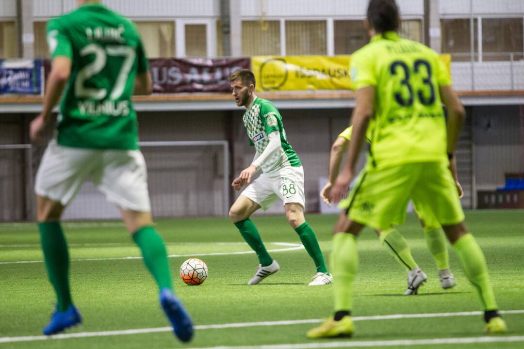 „Žalgirio“ futbolininkams įteikta čempionų taurė