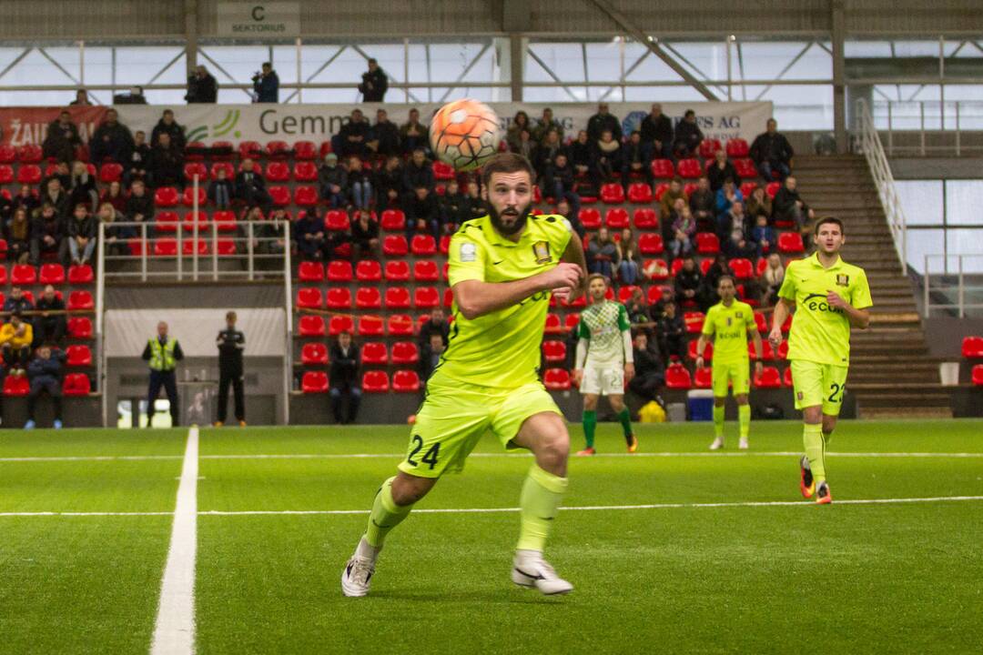 „Žalgirio“ futbolininkams įteikta čempionų taurė