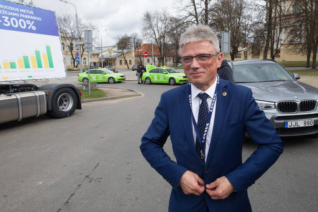 Vežėjai rinkosi į protesto akciją