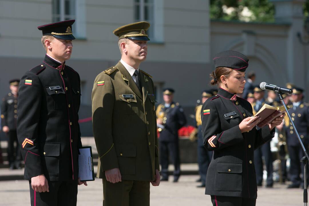 Karo akademijos absolventų priesaika