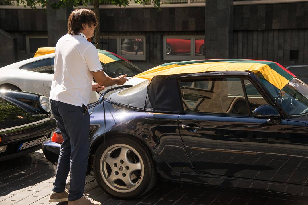 Vilniuje rinkosi „Porsche“ gerbėjai