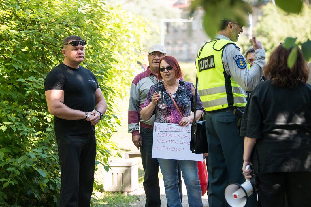 Žydai surengė protesto akciją