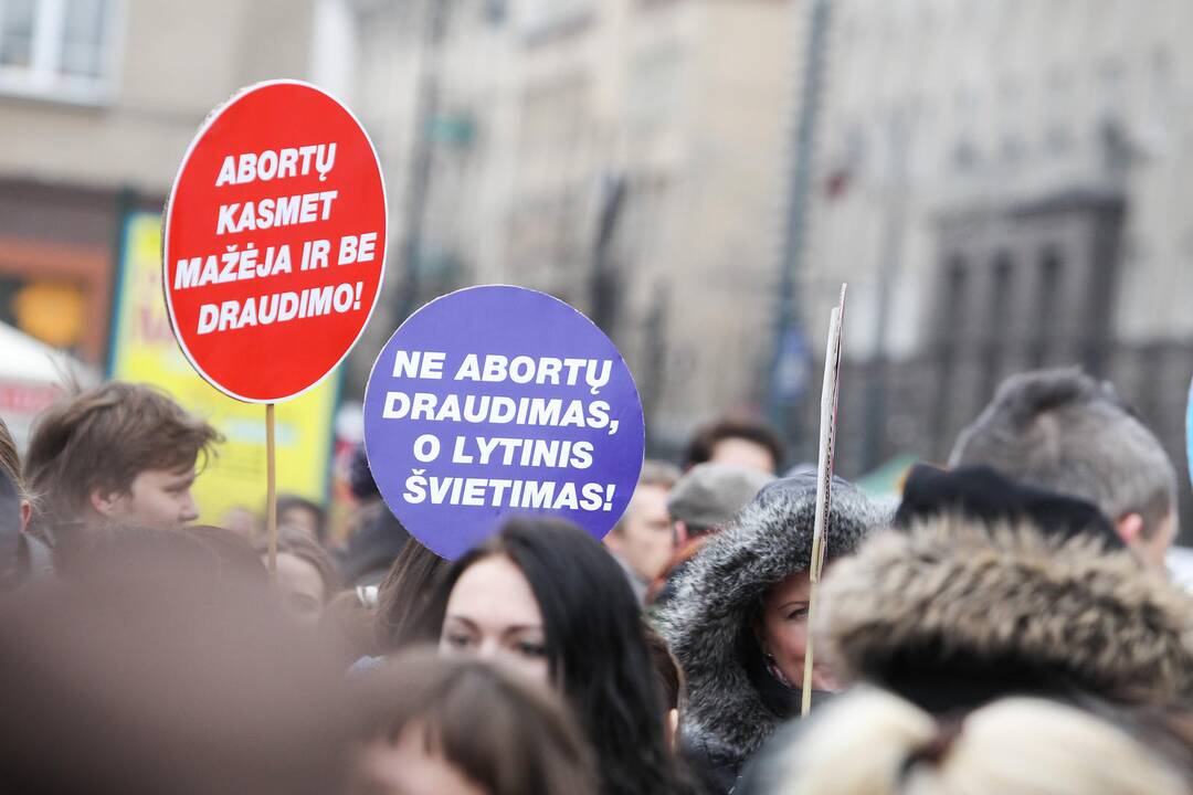 Mitingas prieš abortų draudimą