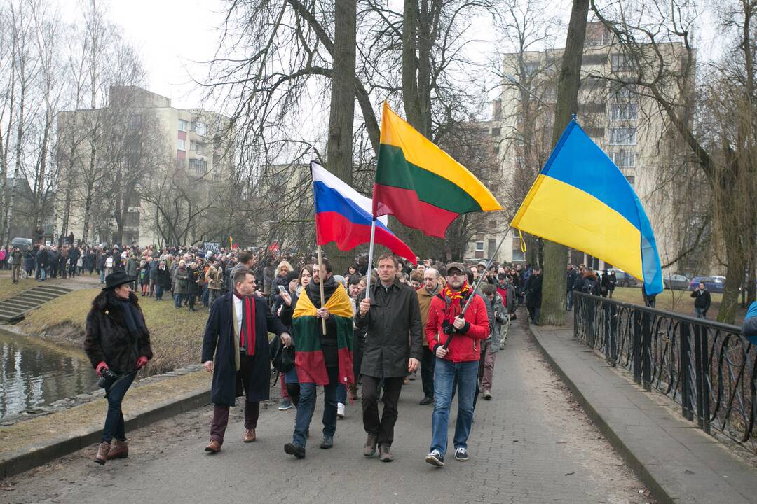 Eitynės Vilniuje B. Nemcovui atminti