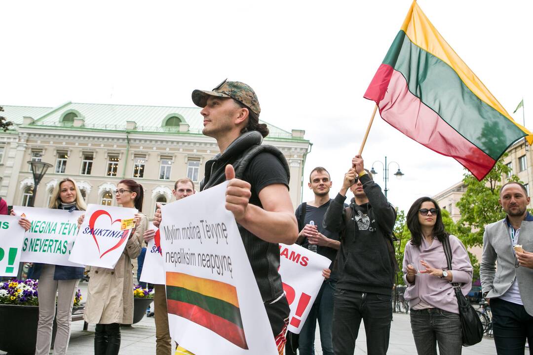 Nepritariančių šauktinių kariuomenės grąžinimui protestas