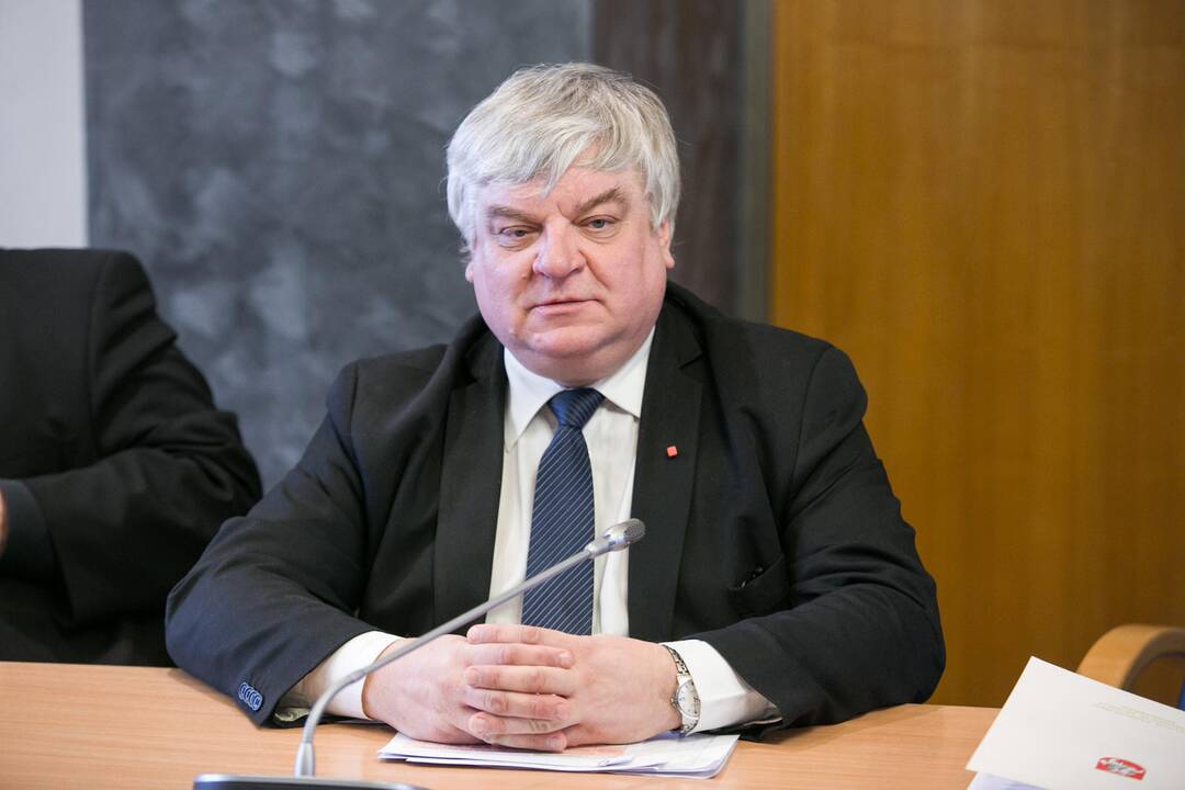 Premjeras susitiko su streikui besiruošiančių mokytojų atstovais
