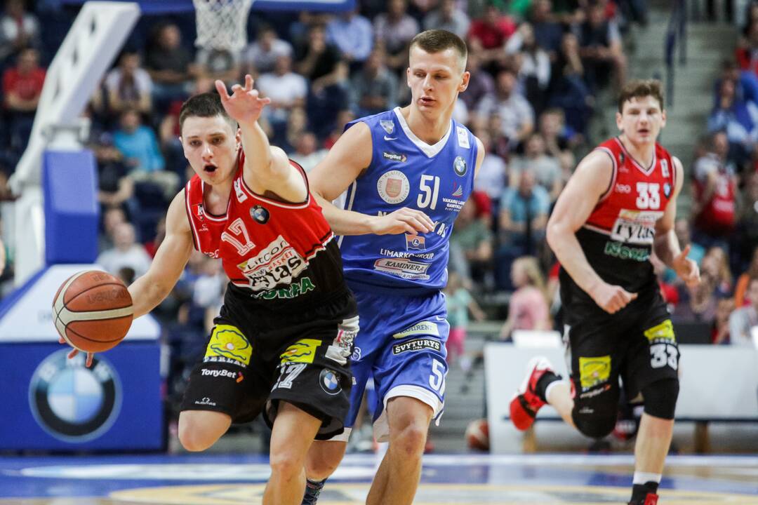 LKL pusfinalis: „Lietuvos rytas“ – „Neptūnas“ 72:73