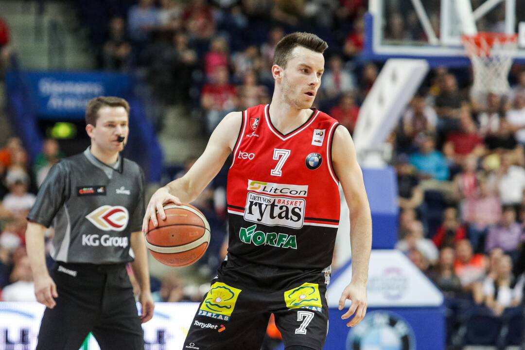 LKL pusfinalis: „Lietuvos rytas“ – „Neptūnas“ 72:73