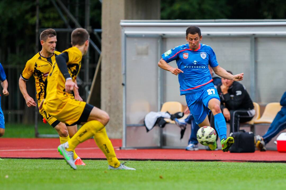 Futbolas: "Stumbras"-"Šiauliai"