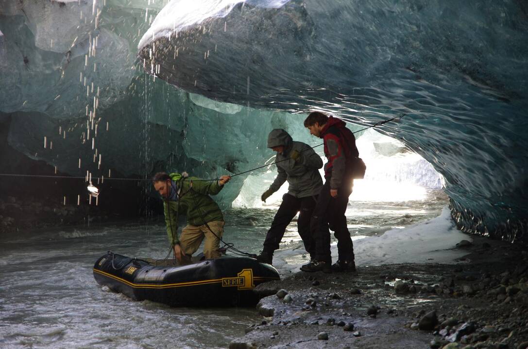 Užburianti, atšiauri ir nepaprasto grožio Islandija