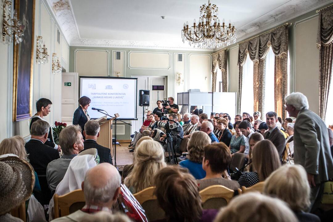 Tarptautinės konferencijos "Sunkus kelias į laisvę" akimirkos