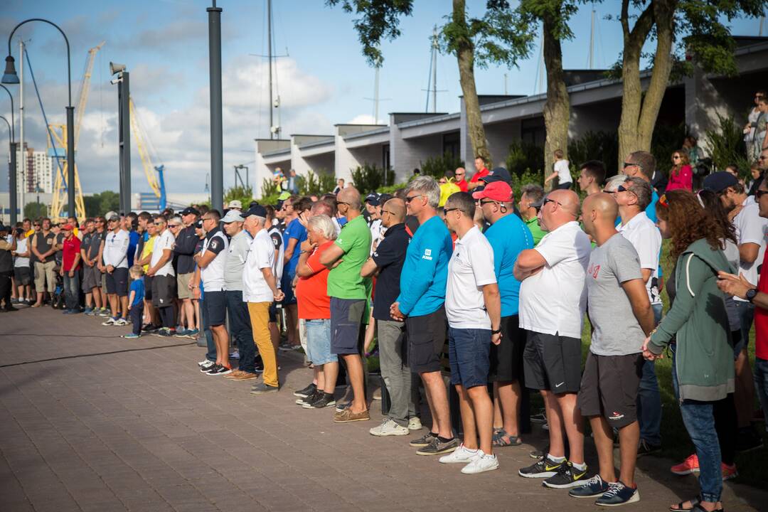 Iškilmingai atidaryta jubiliejinė regata