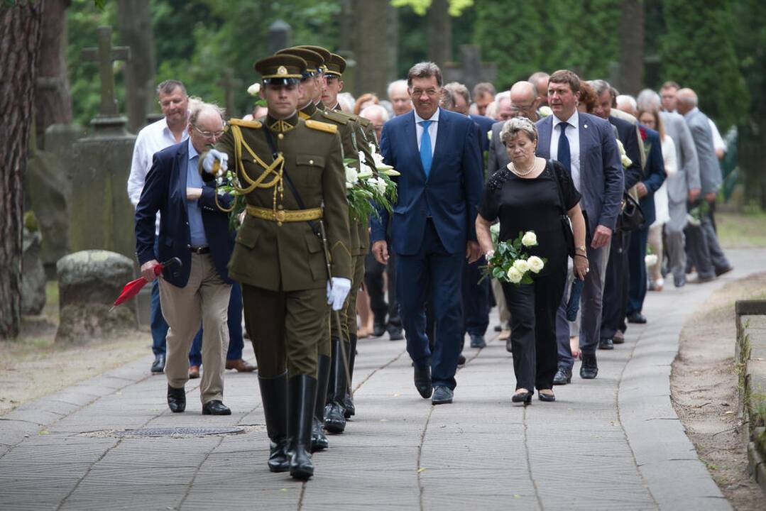 A. M. Brazausko mirties metinių minėjimas