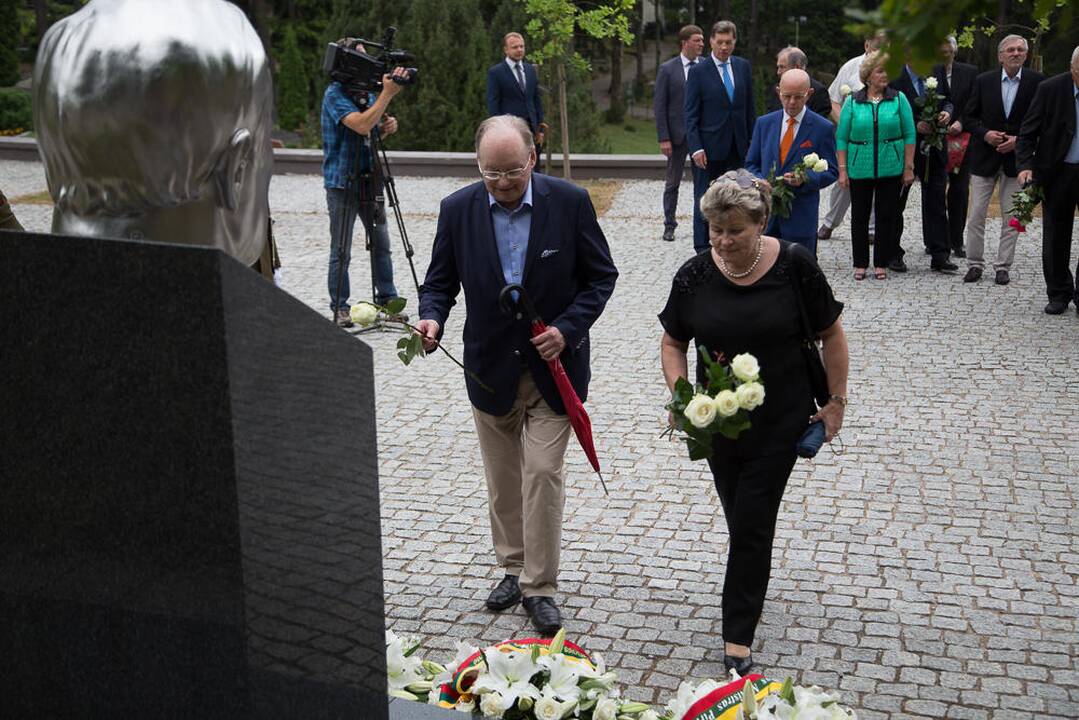 A. M. Brazausko mirties metinių minėjimas