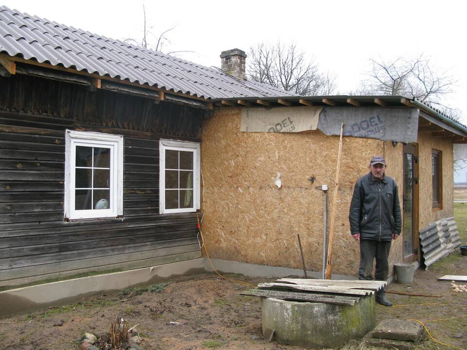 Išgelbėtas į šulinį įmestas kūdikis