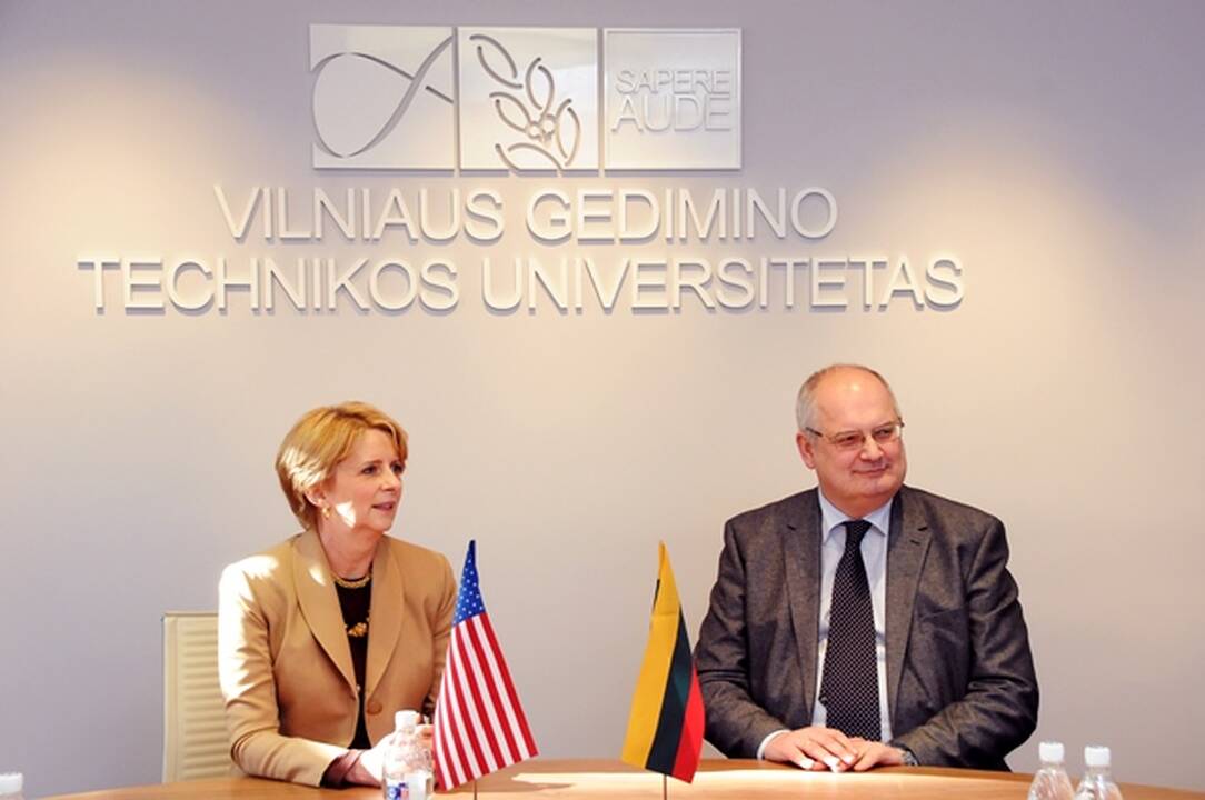 Deborah Ann McCarthy lankėsi VGTU
