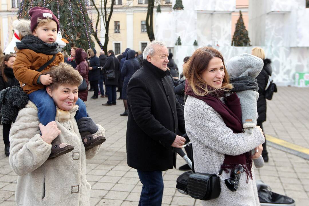 Antroji Kalėdų diena prie Kauno eglės