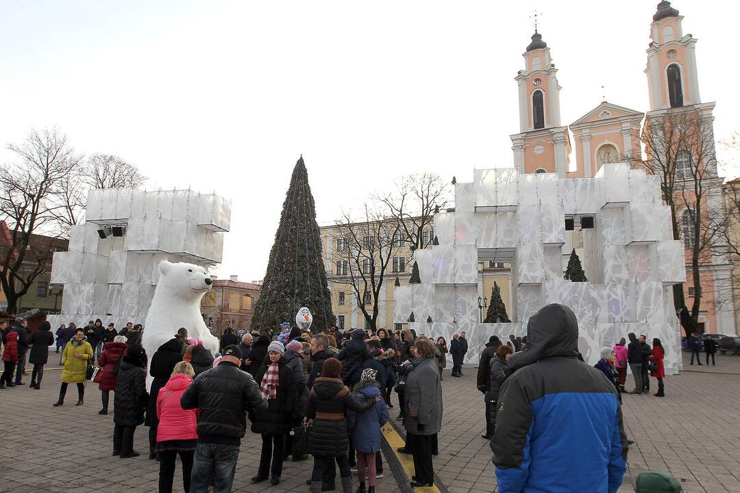 Antroji Kalėdų diena prie Kauno eglės